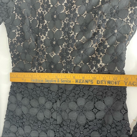 Va VA Voom Crochet Evening Party Romper Size M - Picture 10 of 14